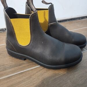 Blundstone Dark Brown Boots with Yellow Elastic